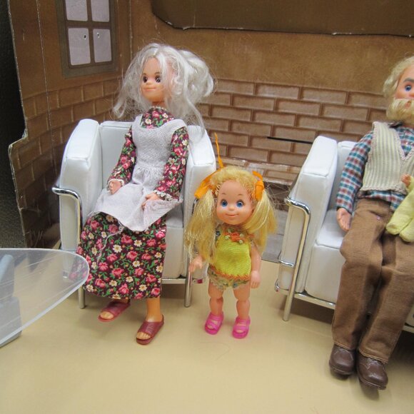 Mattel Vintage Sunshine Family Dolls (set of 6) - Picture 4 of 6